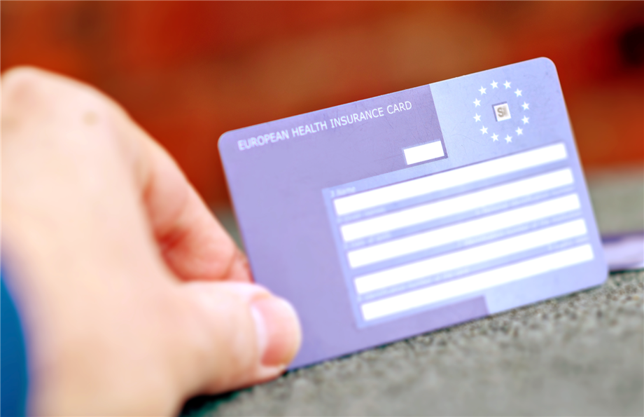 Zakaj Evropska kartica v tujini ne zadostuje?